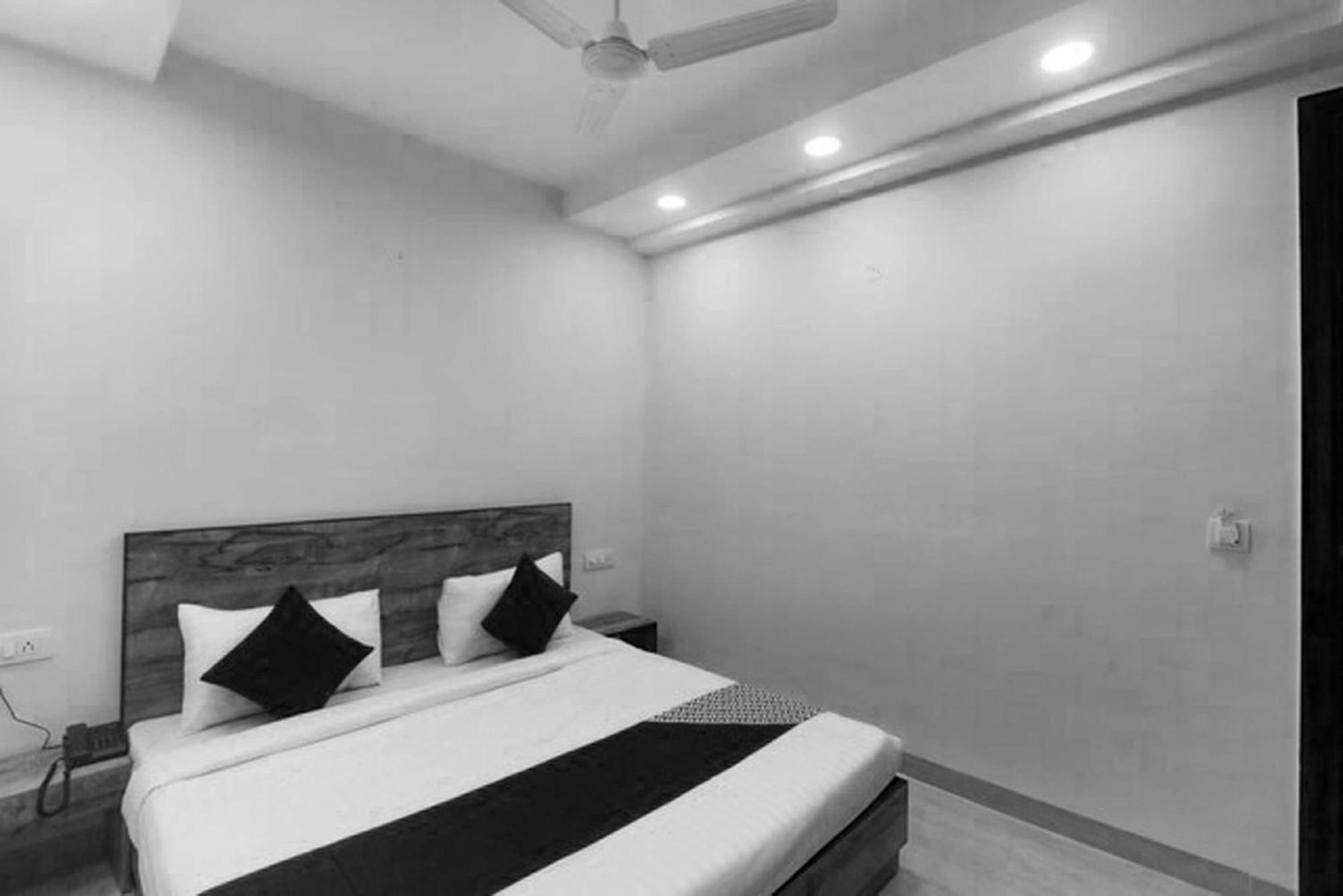 Super Hotel O Comfort Residency Near Artemis Hospital Gurgaon Exterior foto