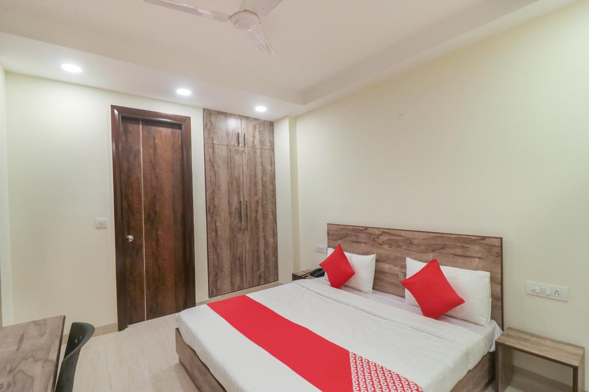 Super Hotel O Comfort Residency Near Artemis Hospital Gurgaon Exterior foto
