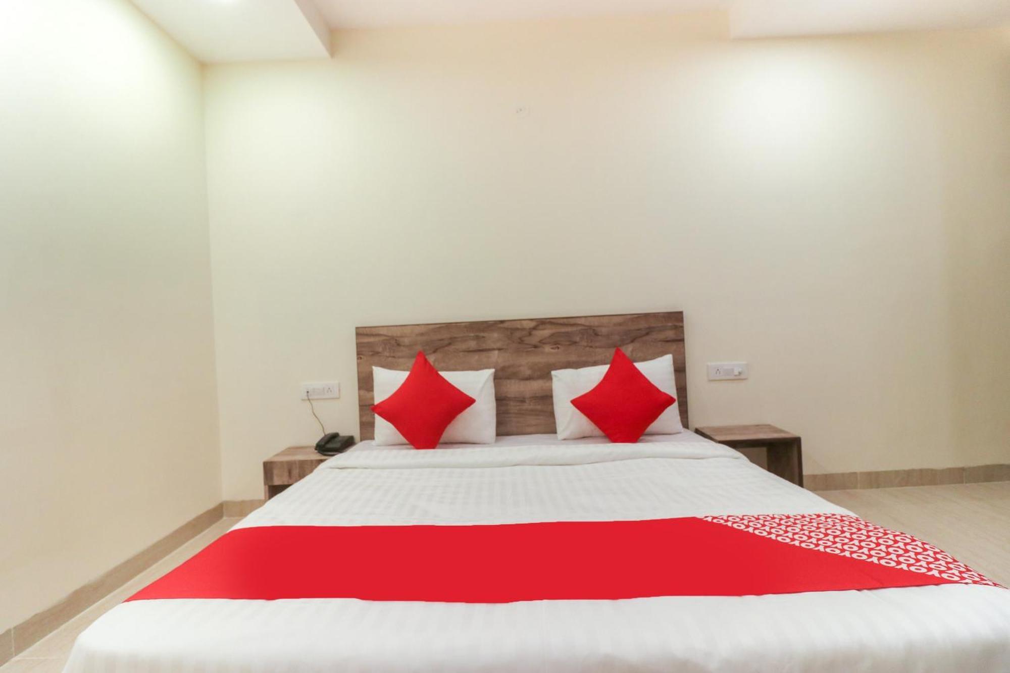 Super Hotel O Comfort Residency Near Artemis Hospital Gurgaon Exterior foto