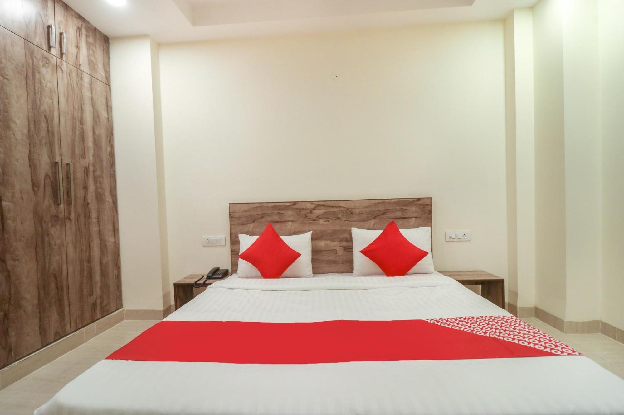 Super Hotel O Comfort Residency Near Artemis Hospital Gurgaon Exterior foto